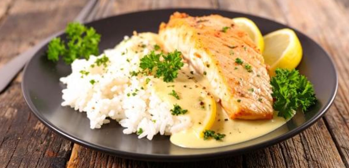 Gedünsteter Kabeljau mit Senf-Zitronen-Sauce